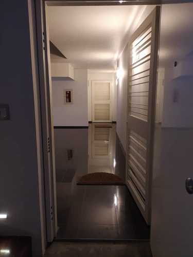 Imagen 21 de 21 de Vendo Apartamento 200m2 2h/4b/2p Solar Del Hatillo 1736