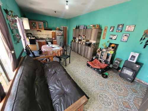 Casa En Venta 4 Ambientes Isidro Casanova