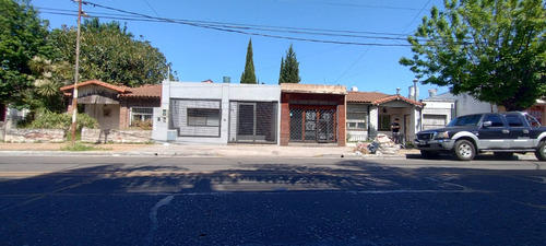 Lote En Venta Con Local Y Casa En Lote Propio En Centro Comenrcial De Villa Luzuriaga En Calle Principal Av. Arieta