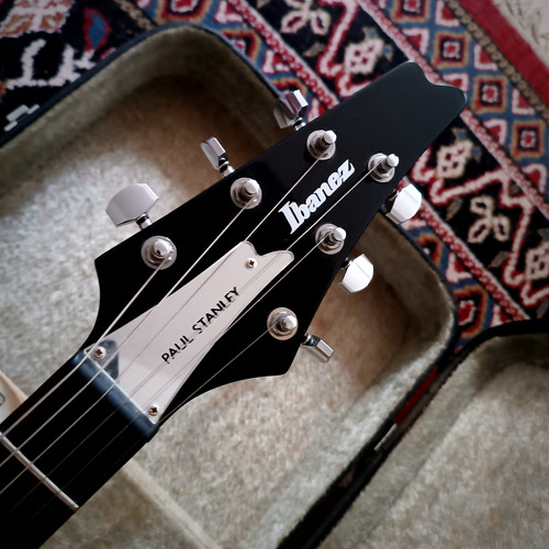 Ibanez Paul Stanley Ps40 ( Schecter, Ltd, Jackson, Iceman ) Diestro Negro Palo De Rosa (Usado)