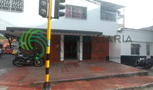 Local En Arriendo En Alfonso Lopez. Cod A16261