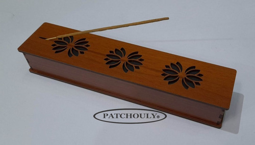 Imagen 5 de 5 de Porta Sahumerios Cofre Mdf Color Madera Calado 24 Cm. Logo