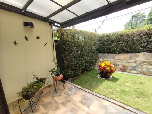 Casa En Venta En Marsella. Cod V14704