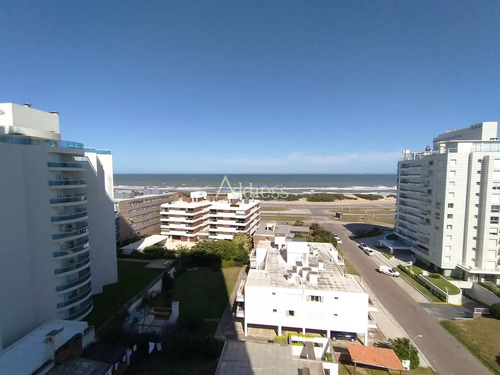 Apartamento En Playa Brava