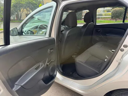 Renault Logan 1.6 Authentique