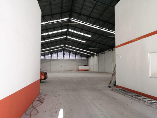 Bodega En Renta En Querétaro Avenida Principal Por Boulevard Bernardo Quintana Con Transformador