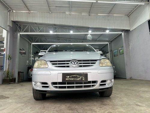 Volkswagen Fox 1.6 Plus Total Flex 5p