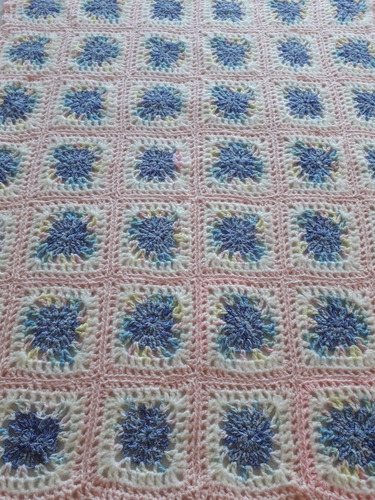 Manta Tejida A Mano En Crochet Color Rosado Model 45 Liquido
