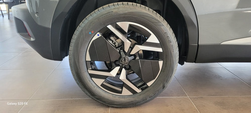 Peugeot 2008 1.0T Allure