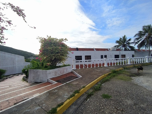 Imagen 12 de 14 de Town House Remodelado Con Hermosa Vista Al Mar