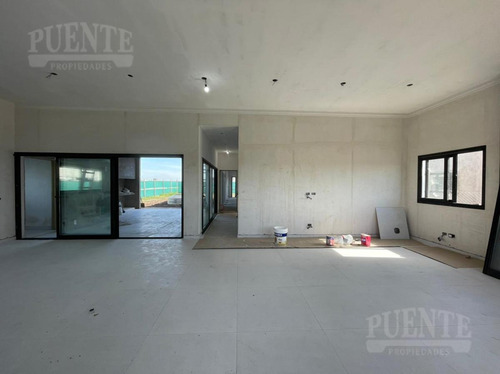 Imagen 4 de 13 de Casa - Barrio San Felipe - Ezeiza - Canning