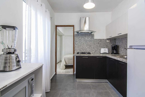 Casa Amueblada, 3 Dorm. En Zona Colonial