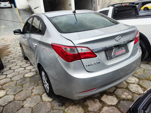 Imagem 3 de 11 de Hyundai Hb20s 2015 1.6 Comfort Plus Flex 4p