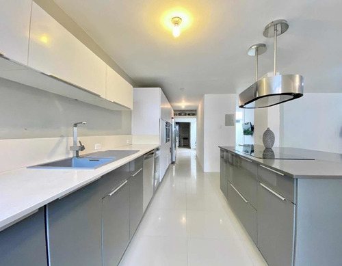 Imagen 10 de 17 de En Venta Hermosa Propiedad En Las Acacias