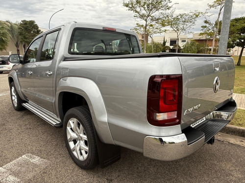 Volkswagen Amarok 3.0 Highline Cab. Dupla V6 4x4 Aut. 4p