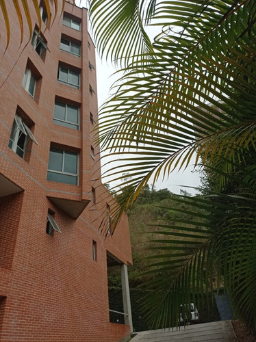 Se Vende Apartamento 151m2 4h/ 3b/ 3pe Los Campitos