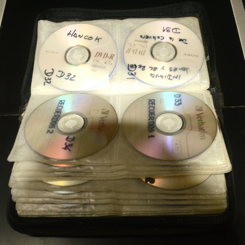 Reproductor Dvd Admiral + Estuche Con 100 Peliculas/series