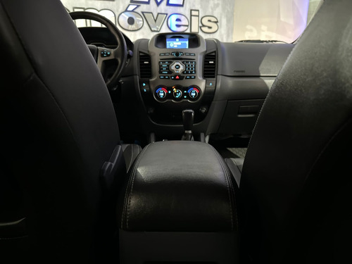 Ford Ranger 3.2 Limited Cab. Dupla 4x4 Aut. 4p