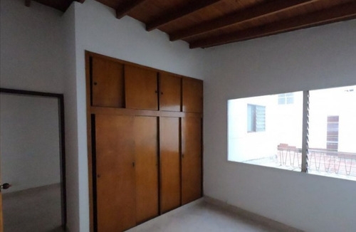 Casa Para La Venta En Los Colores