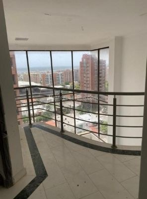 Imagen 9 de 18 de Hermoso Y Amplio Penthouse Duplex Con Vista Al Rio En Sector El Golf
