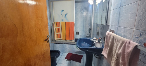 Venta En Block, Casa De 5 Ambiente + Galpón De Loza