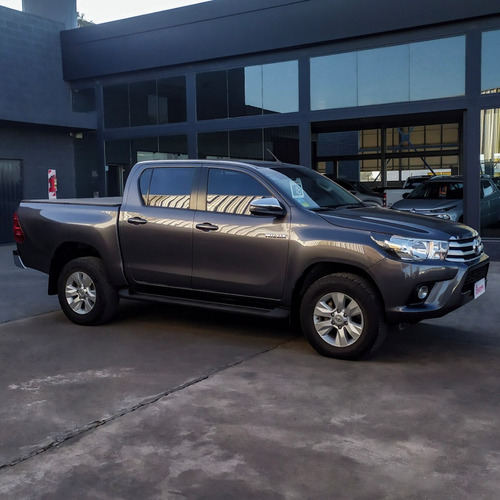 Imagen 5 de 21 de Toyota Hilux 4x2 Dc Srv 2.8 Tdi 6 At