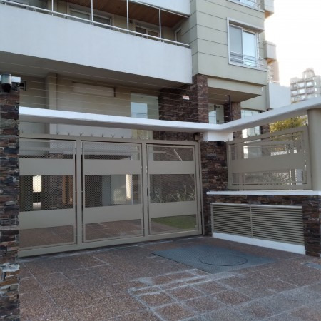 Imagen 1 de 14 de Excelente Departamento De 2 Ambientes Con Cochera Y Baulera