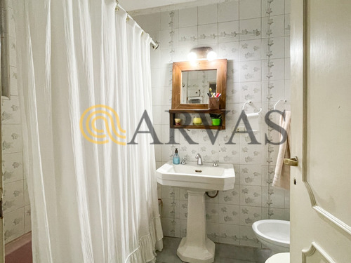Arvas Vende Casa En Beccar - 3 Dorm - Con Jardín Y Pileta - 300 M²