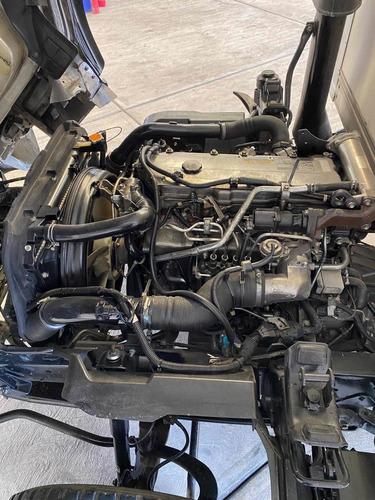 Imagen 9 de 12 de Isuzu Elf 400 2009 Caja Termica