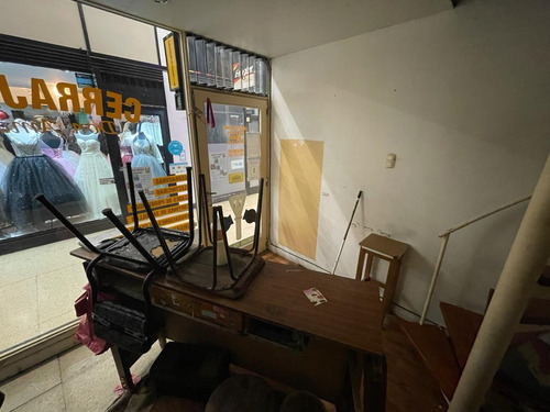 Local Comercial En Venta - Galeria Luro