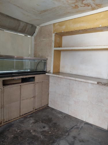 Imagen 4 de 7 de Se Vende Local En La Raiza A Pie De Calle