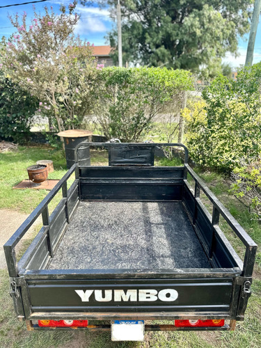 Moto Triciclo Cargo 125cc, Utilitario Con Caja, Marca Yumbo.