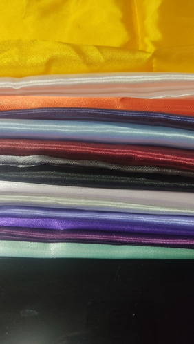 Imagen 3 de 8 de Funda Almohada Saten Pelo Rulos Piel