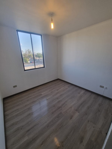 Se Arrienda Hermoso Y Amplio Departamento Sin Amoblar