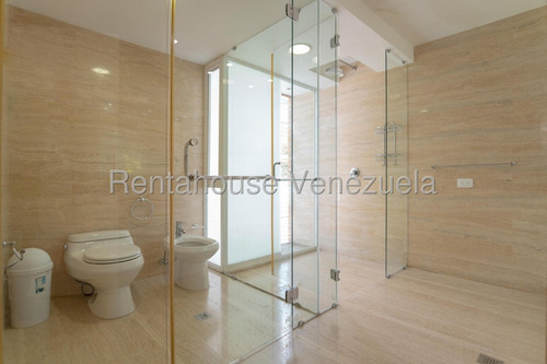 Casa En Alquiler, Prados Del Este #25-17775 - Marigreys Blanco -