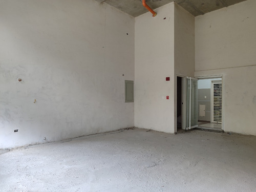Vendo Oficina Doble Altura Obra Gris Centro Empresarial Lomas Del Sol