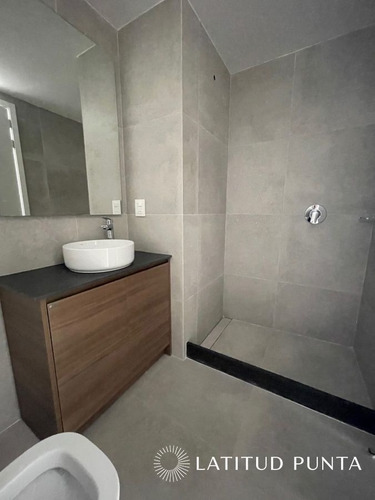 Imagen 16 de 24 de Piso Alto En Venetian, 4 Suites