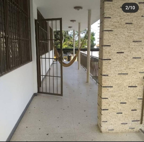 Imagen 2 de 12 de Venta De Quinta En Los Corales 600m2