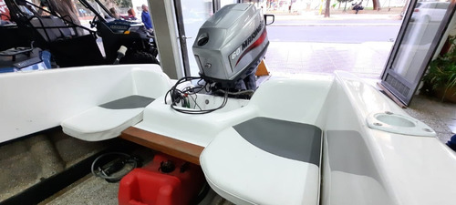 Imagen 5 de 9 de Lancha Rina 510 Náutica Delfín Mariner 60hp 2t Mod 2018