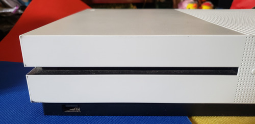 Xbox One Se Excelente Y Al Mejor Precio Mod 1681 Con Control Blanco (Usado)