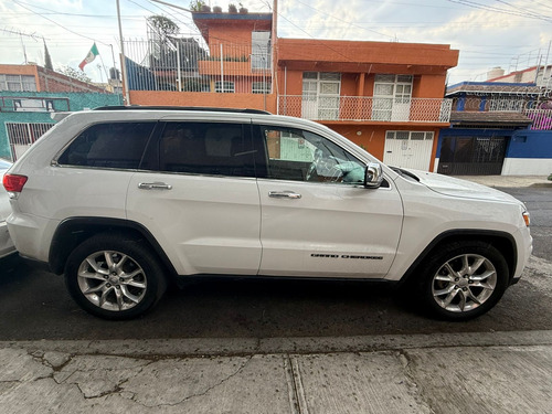 Jeep Grand Cherokee 3.6 Limited Lujo 4x2 Mt