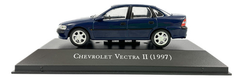 Autos inolvidables: Chevrolet Vectra Il (1997) Ed.77 Color Azul
