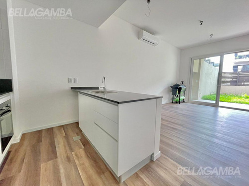 Departamento De 2 Ambientes A Estrenar Con Jardin Y Cochera