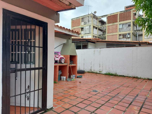 Imagen 13 de 14 de Casa En Urb Los Caobos En Maracay