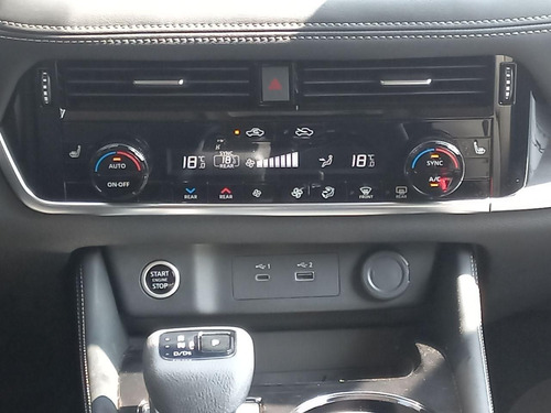 Nissan X-Trail Platinum CVT