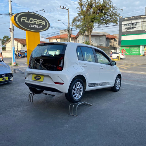 Volkswagen Up! up! Connect 1.0 TSI Total Flex 12V 5p