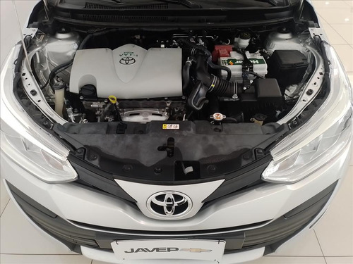 Toyota Yaris 1.5 16V FLEX SEDAN XL MULTIDRIVE
