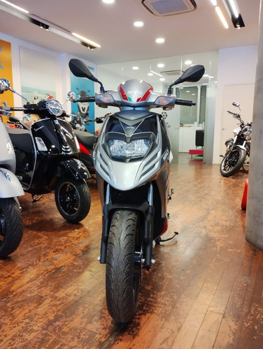 Imagen 3 de 20 de Aprilia Sr 160