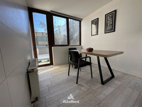 Expectacular Casa De 5 Dorm. En Lo Barnechea