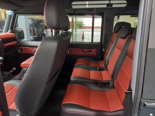 Imagen 8 de 10 de Land Rover Defender 110 2015